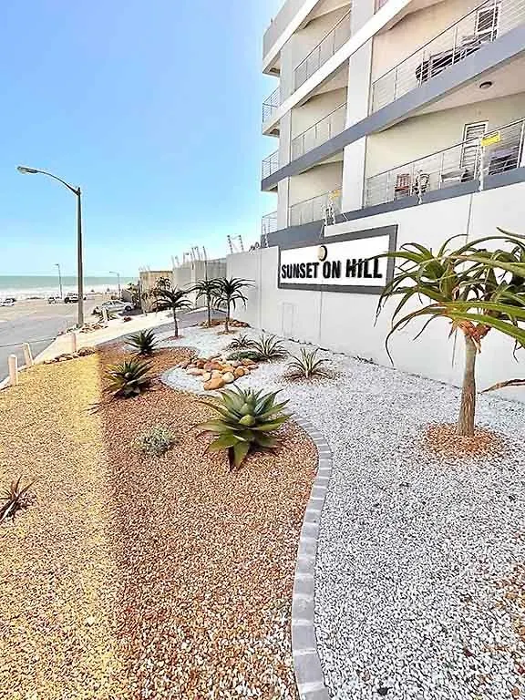 12 Sunset On Hill Apartment Cape Town